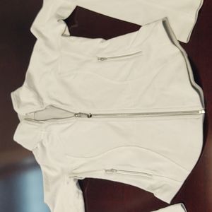 LuLu Lemon White Fitted Zip up Jacket with Pockets
